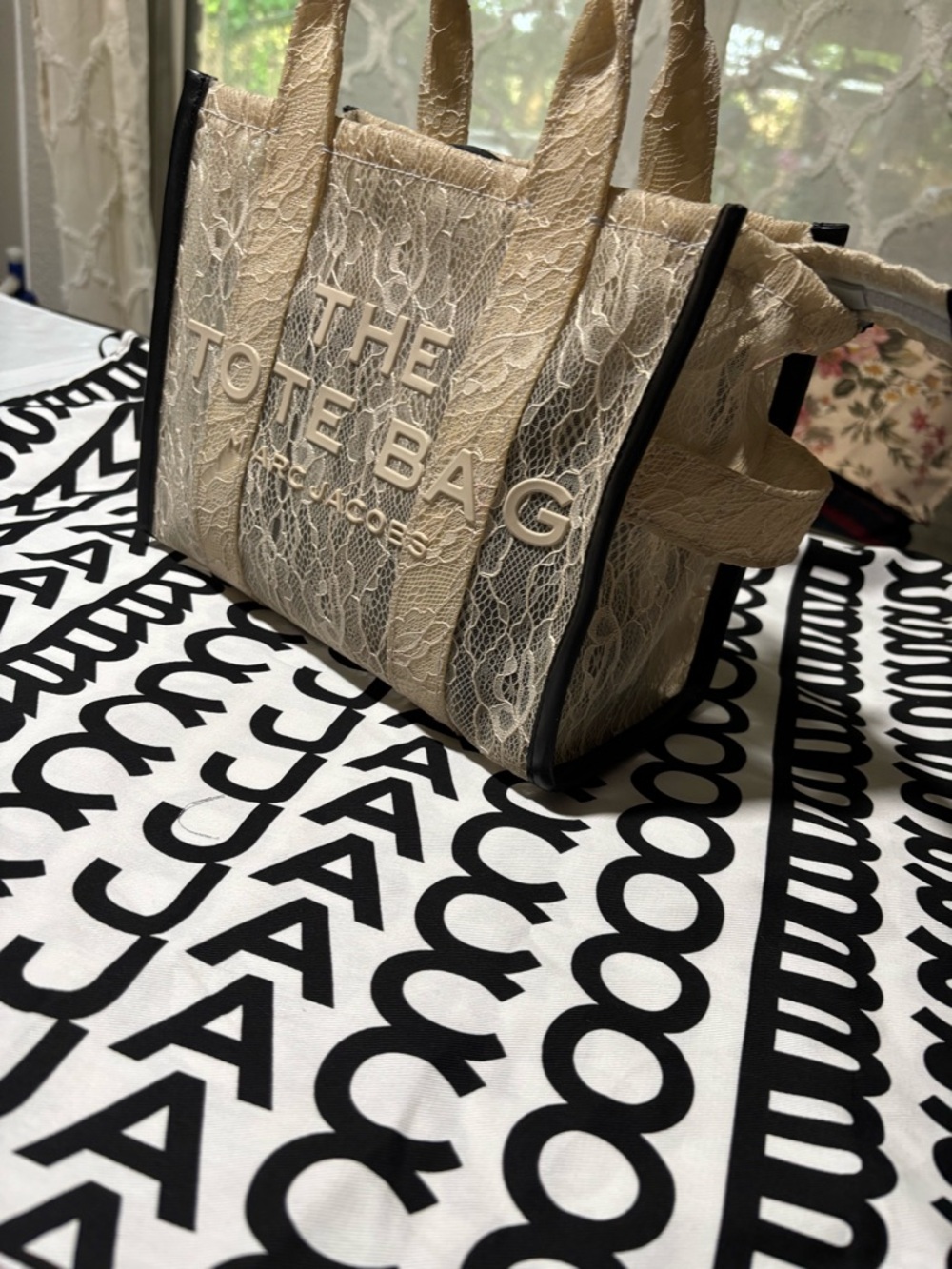 MARC JACOBS THE TOTE BAG Cream Lace-Overlay Tote with Black Piping
